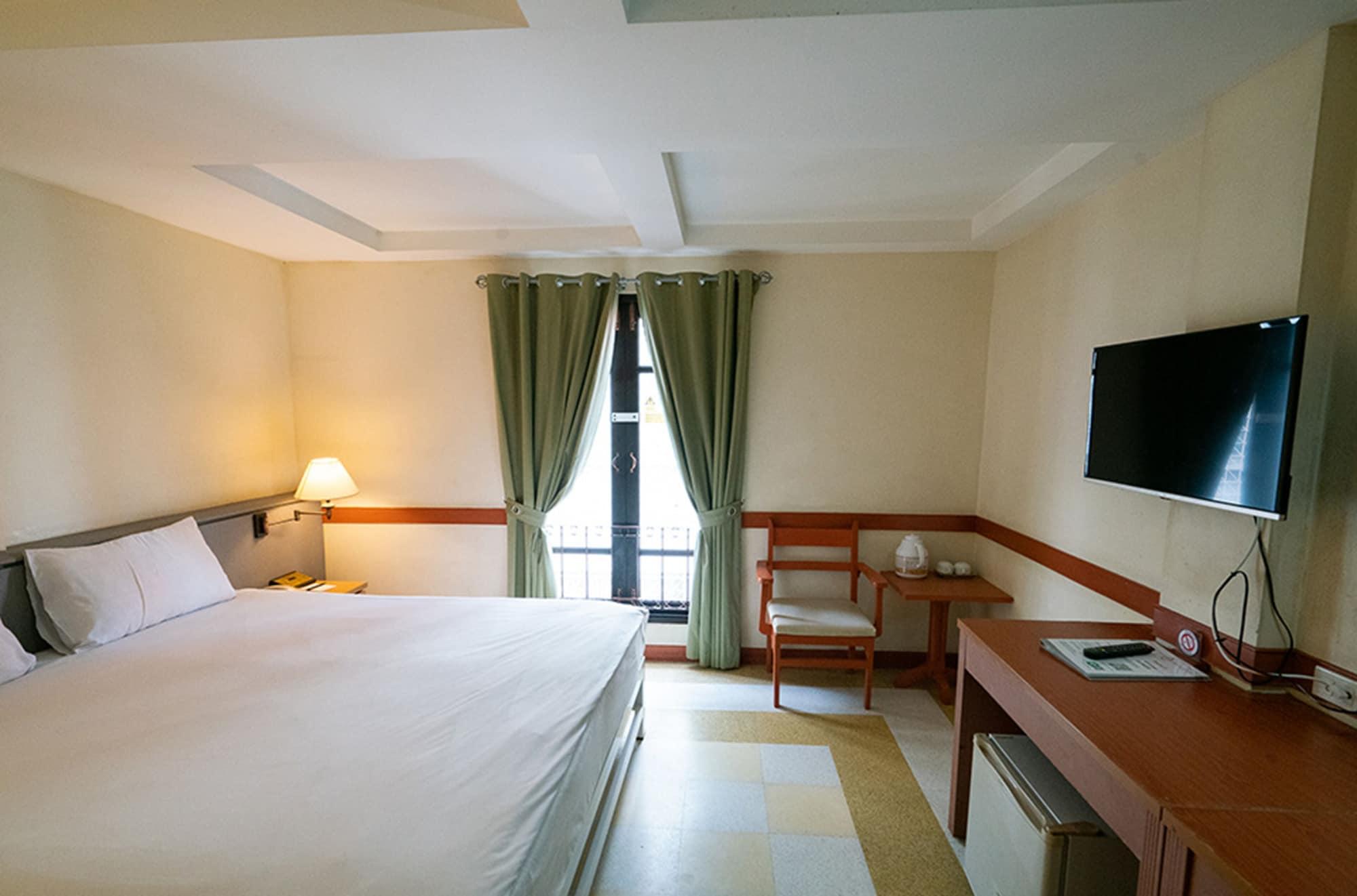 The Ecotel Bangkok Exterior photo